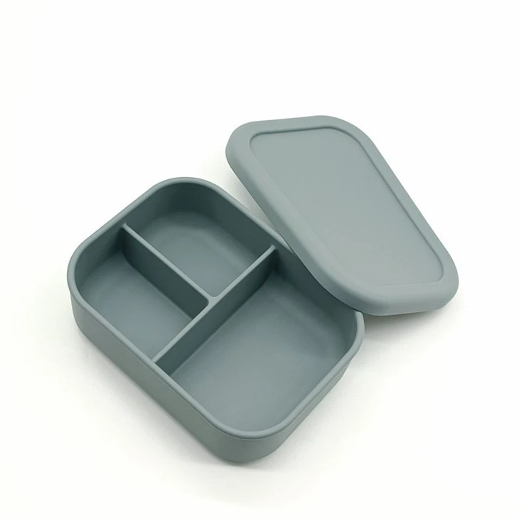 silicone container with divider (12)